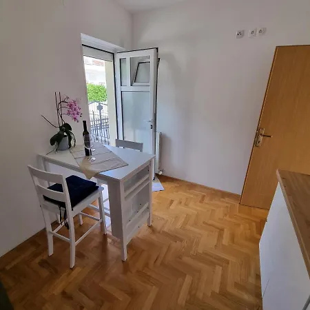 Nina Cozy Small With Balcony Lejlighed Crikvenica