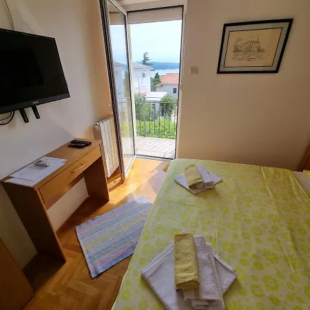 Apartment Nina *
